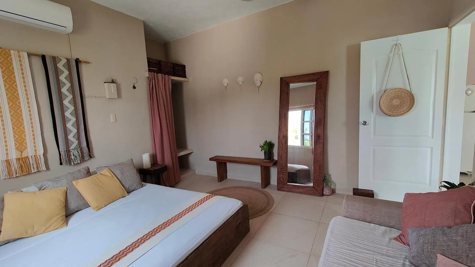 Apartment Casa Coloradita/Cozy Colorful Flat With Starlink Isla Holbox Mexico